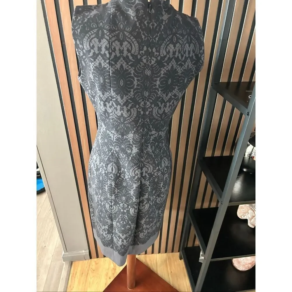 Tahari work dress classy stylish sleeveless size 2